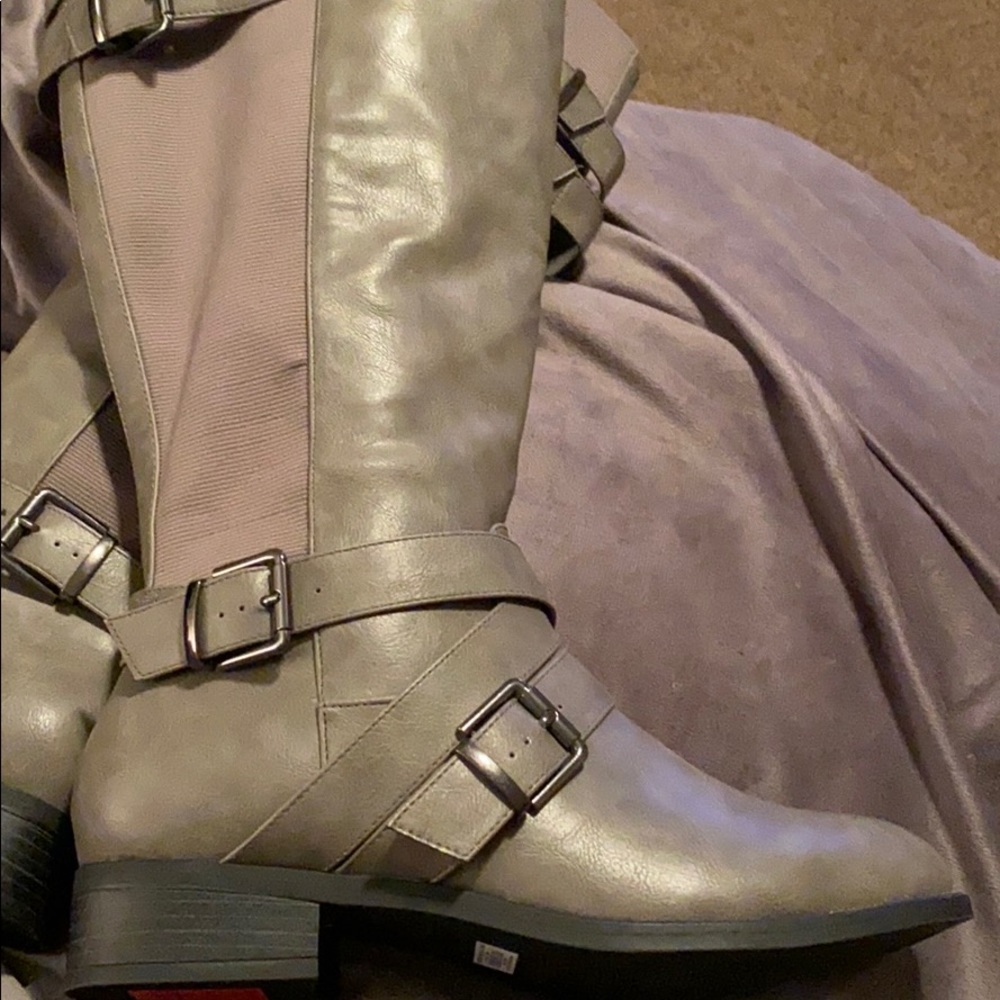 Torrid knee high boots